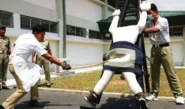 古代鞭刑视频在线观看,揭秘鞭刑历史视频回顾